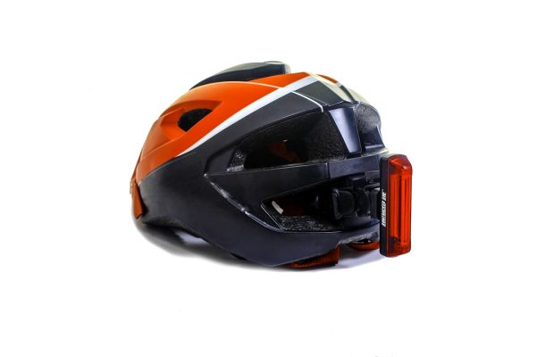 Luz trasera LED recargable BonTracker® 135T Cyborg Serie para bicis